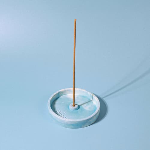 Porte-Encens en Béton Artisanal – Design Unique & Fabrication Française - image 3